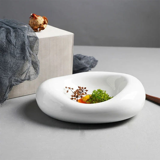 assiette-creuse-professionnelle-blanche-vaisselle-gastro-contemporaine

